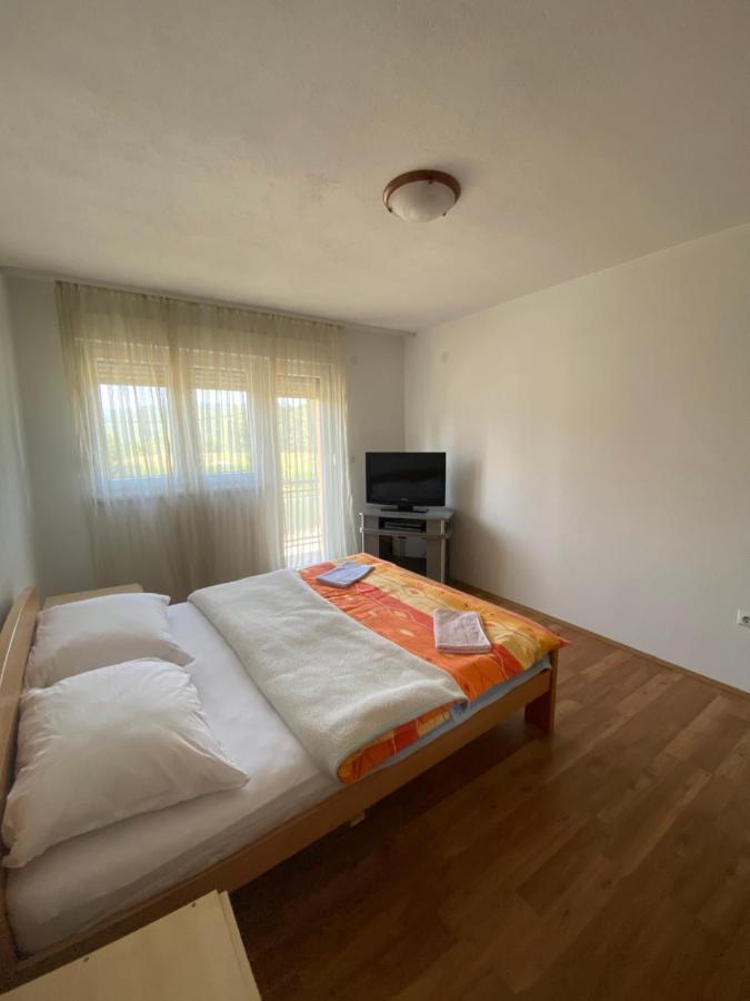 Apartman “Iva” Apartment Drvar Екстериор снимка